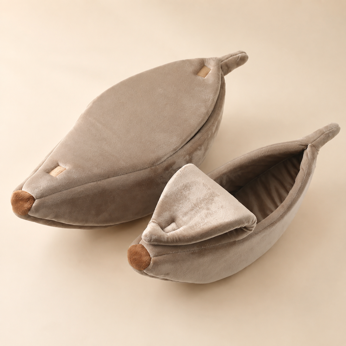 Khaki banana-shaped pet bed
